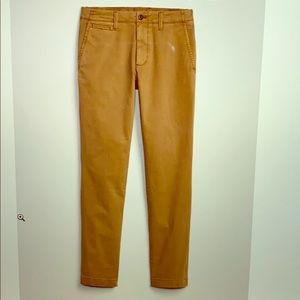 Vintage khakis in skinny fit with gap flex